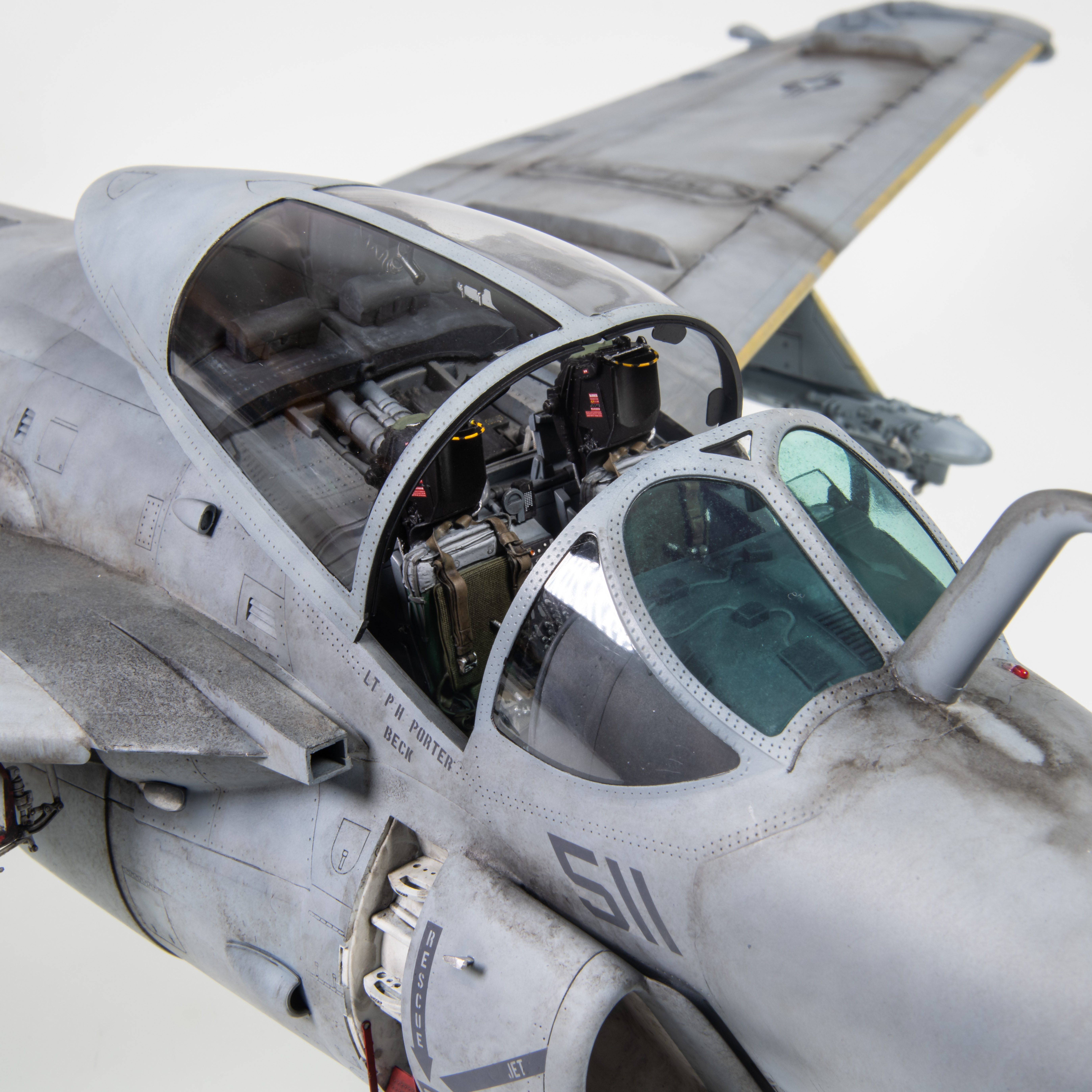 Read more about the article Building Trumpeter’s 1/32 A-6E Intruder